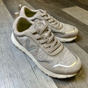 Vionic “Presley” Women’s Size 9Taupe Beige Sneakers Lightweight Orthotic Comfort